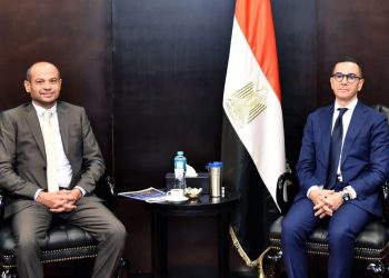 وزير الاستثمار ورئيس البورصة يستعرضان سبل تعزيز التعاون المشترك لتشجيع الاستثمار بالبورصة المصرية