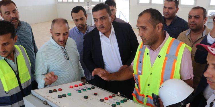 مسئولو ” الإسكان ” يتفقدون سير العمل بمنظومة مياه الشرب والصرف الصحي بمدينة السادات