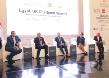 وزير التعليم العالى يشهد توقيع عقود لفتح مكاتب لعدد من هيئات التصنيف والتسجيل البريطانية