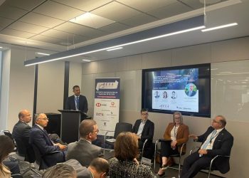  رئيس الرقابة المالية يستعرض التجربة الرائدة في إطلاق أول سوق كربون طوعي أمام دوائر المال والأعمال في لندن