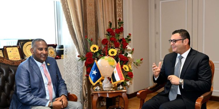 وزير الإسكان يستقبل نظيره الصومالى لبحث تعزيز التعاون المشترك ونقل التجربة العمرانية المصرية