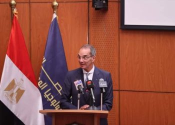 وزير الاتصالات يشهد ختام فعاليات هاكاثون “بالمصرى تك”