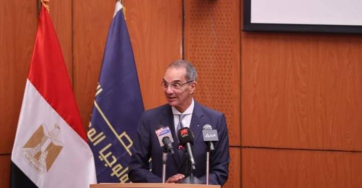 وزير الاتصالات يشهد ختام فعاليات هاكاثون “بالمصرى تك”