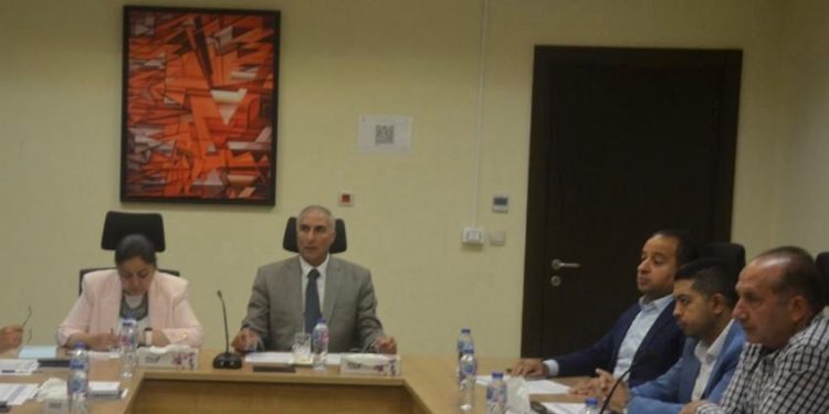 وزير الإسكان يتابع إجراءات تعويض أصحاب قطع الأراضي المنزوع ملكيتها في حي السلام “ثان” بمحافظة القاهرة