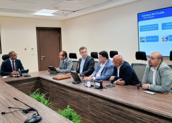 وزير الاسكان يوجه بتعظيم دور الشراكة مع القطاع الخاص في قطاع مشروعات مياه الشرب والصرف الصحي