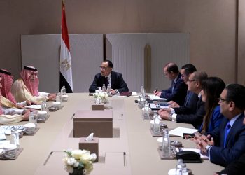 رئيس الوزراء يلتقي وزير التجارة السعودي لبحث ملفات التعاون المشترك