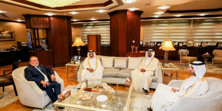محافظ البنك المركزي المصري يلتقي وزير المالية القطري لبحث التعاون المشترك بين البلدين الشقيقين