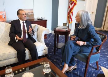 وزير الخارجية والهجرة يستهل زيارته لواشنطن بلقاءات مكثفة مع أعضاء الكونجرس