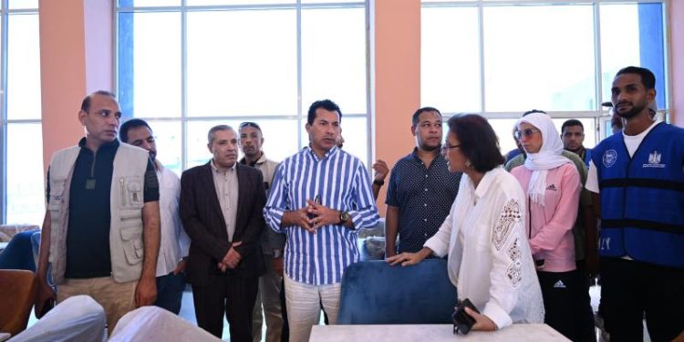 وزير الشباب والرياضة يتفقد مركز التنمية الشبابية والرياضية الجزيرة “٢ “بمدينة ٦ أكتوبر