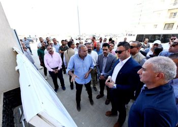 وزير الإسكان يتفقد سير العمل بوحدات المبادرة الرئاسية “سكن لكل المصريين”