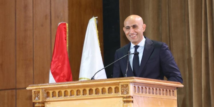 وزير التربية والتعليم يواصل لقاءاته لليوم الثاني مع مديري المدارس من ٩ محافظات