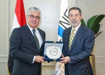 رئيس اقتصادية قناة السويس يستقبل وفد غرفة التجارة العربية البرازيلية