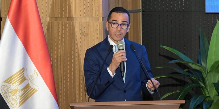 وزير الاستثمار يُعلن ملامح البرنامج الجديد لرد أعباء الصادرات