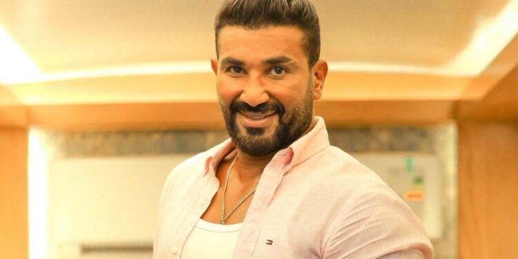 أحمد سعد يحتاج لفترة نقاهة 14 يومًا.. تفاصيل حالته الصحية الأخيرة