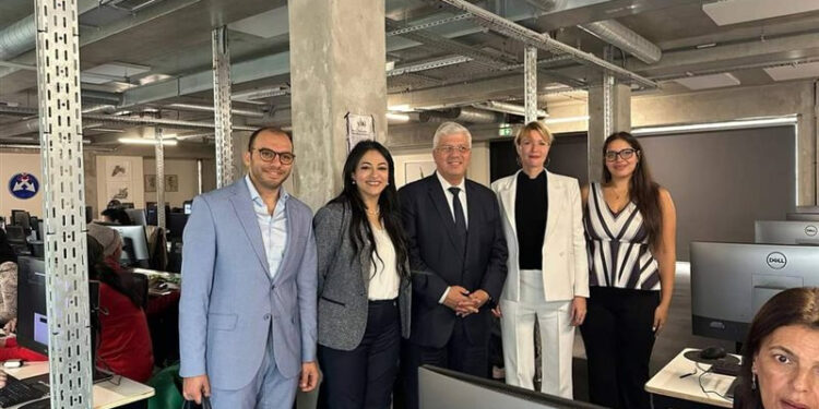 وزير التعليم العالي يزور “مدرسة 42” الفرنسية