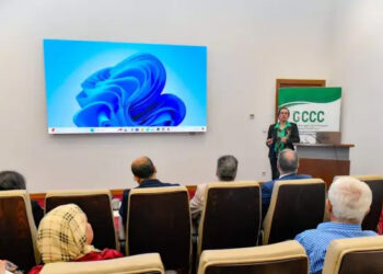 وزيرة البيئة تناقش مع البعثة الفنية للبنك الدولي التعاون في مواجهة السحابة السوداء