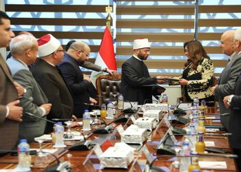 وزيرا التنمية والأوقاف يوقعان بروتوكول تعاون لتطبيق أحكام قانون التصالح في بعض مخالفات البناء