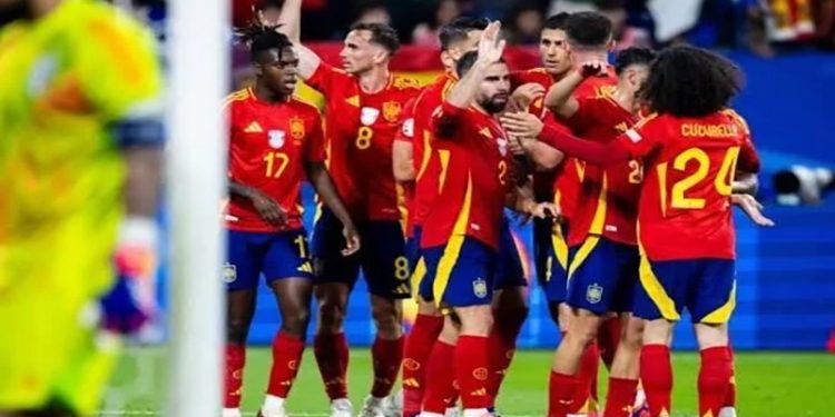 إسبانيا يواجه الدنمارك اليوم في دوري الأمم الأوروبية الليلة