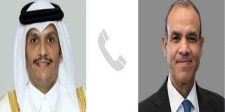وزير الخارجية والهجرة يجري اتصالاً مع رئيس الوزراء ووزير خارجية قطر