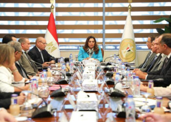 وزيرة التنمية تتابع مع محافظ القاهرة ورئيس صندوق التنمية الحضرية وممثلين عن وزارات التحضيرات الجارية للمنتدي الحضري العالمي