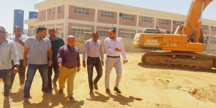 وزير الإسكان يتابع مشروعات مياه الشرب والصرف الصحي والصناعي الجاري تنفيذها بمدينة بدر