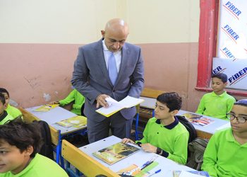 وزير التربية والتعليم يجري جولة تفقدية لعدد من مدارس إدارة عين شمس التعليمية