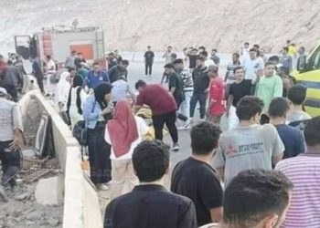 وزيرة التضامن تتابع حادث انقلاب أتوبيس بطريق الجلالة
