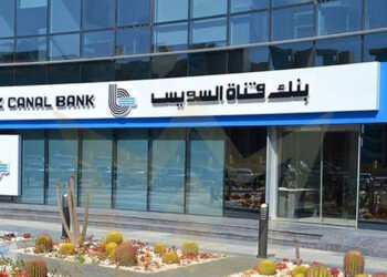 قناة السويس” يمول تركيب الطاقة النظيفة والمتجددة للوحدات بالمجمعات السكنية حتى مليون جنيه .. تعرف على الشروط