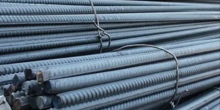 تقلبات أسعار الحديد والأسمنت: ما أسباب التذبذب وتأثيره على السوق؟