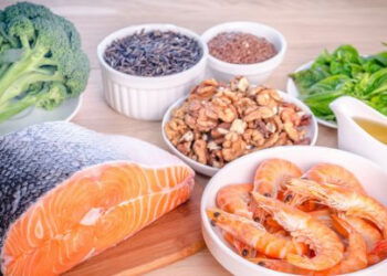 أطعمة غنية بالأوميجا 3.. تعرف عليها