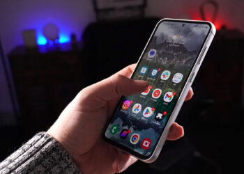 سامسونج تمنح هذه الهواتف تحديث One UI 6.1.1