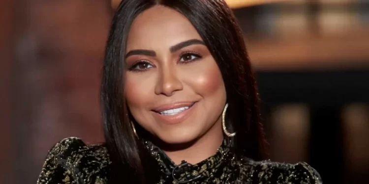 إطلالة نحيفة وجريئة.. شيرين عبد الوهاب تثير الجدل بجلسة تصوير غير تقليدية