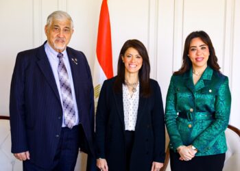 وزيرة التخطيط تلتقي اللواء أحمد العوضي رئيس لجنة الدفاع والأمن القومي والنائبة غادة علي عضو المجلس عن تنسيقية شباب الأحزاب