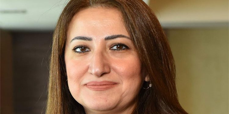 وزير الاتصالات يصدر قرارا بتولى داليا الباز منصب مستشار الوزير للشئون البريدية