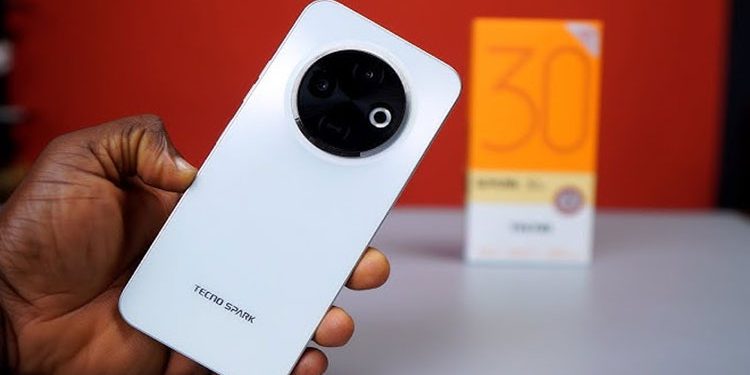 تكنو تطلق هاتفًا اقتصاديًا Spark 30C 5G الجديد