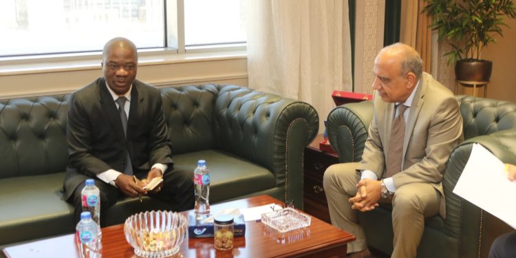 وزير الكهرباء : التوسع فى برامج التدريب والدعم الفني وفتح المجال  امام الشركات المصرية