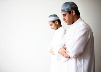 أحكام التأمين عند تلاوة آيات الدعاء والرحمة والعذاب: ماذا تقول دار الإفتاء؟