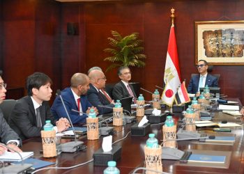 وزير الاستثمار يلتقي السفير الياباني وممثلي شركة يازاكي لاستعراض تطورات إنشاء مصنع إنتاج الضفائر الكهربائية بالفيوم
