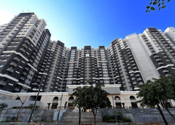 وزير الإسكان يتابع سير العمل بمشروع تطوير “منطقة مثلث ماسبيرو” بمحافظة القاهرة