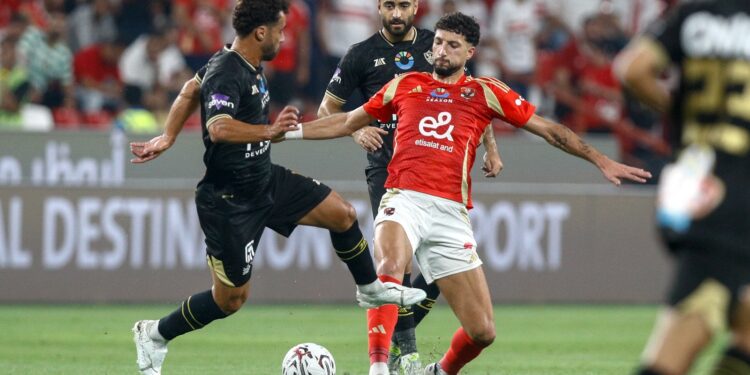 الاهلي يتعادل سلبياً مع الزمالك في نهائي السوبر المصري..واللجوء إلى شوطيين إضافيين