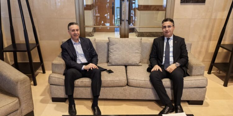 وزير التموين يلتقي وزير الصناعة الأردني لبحث تعزيز التبادل التجاري بين البلدين