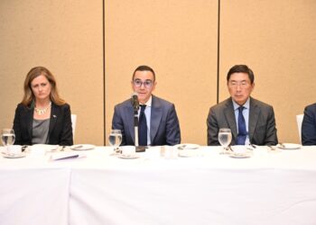 وزير الاستثمار يشارك في الاجتماع الشهري لسفراء دول آسيا ويستعرض الفرص الاستثمارية الواعدة في مصر.