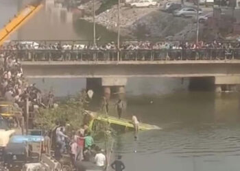 عاجل 9 مصابين .. انقلاب أتوبيس بالركاب في ترعة الشرقاوية بشبرا