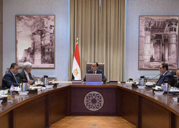 رئيس الوزراء يلتقي وزير التعليم العالي لمتابعة عدد من ملفات عمل الوزارة