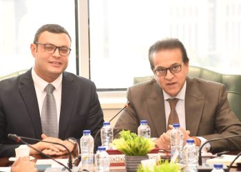 نائب رئيس مجلس الوزراء ووزير الإسكان يبحثان سبل تعزيز التعاون المشترك فى ملف التنمية البشرية