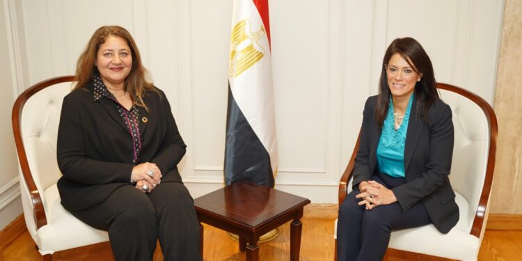 وزيرة التخطيط تلتقي المدير الإقليمي لمركز أبحاث التنمية الدولية لمناقشة فُرص التعاون المشترك