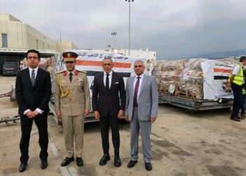 وصول شحنة مساعدات مصرية جديدة إلى لبنان وإعادة ٣٠٤ مواطناً إلى أرض الوطن
