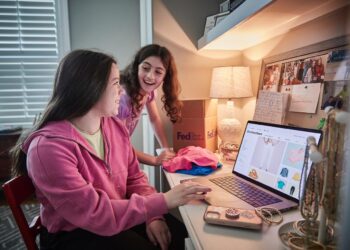 فيديكس تطلق أداة استيراد جديدة لتعزيز كفاءة عملية الاستيراد للشركات في الإمارات