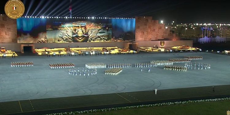 الرئيس السيسى يشهد عرض الموسيقى العسكرية بحفل تخرج الكليات العسكرية