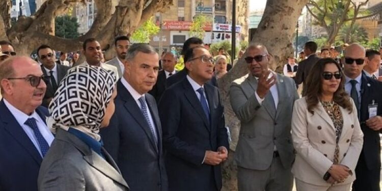 رئيس الوزراء يتابع مشروع الإستراتيجية المتكاملة لإدارة مياه الأمطار بالإسكندرية